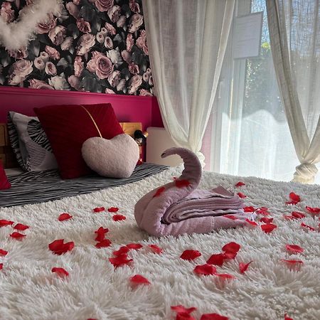 Romantisme Et Glamour 2 Avec Spa , Clim Et Jardin ดีจอง ภายนอก รูปภาพ