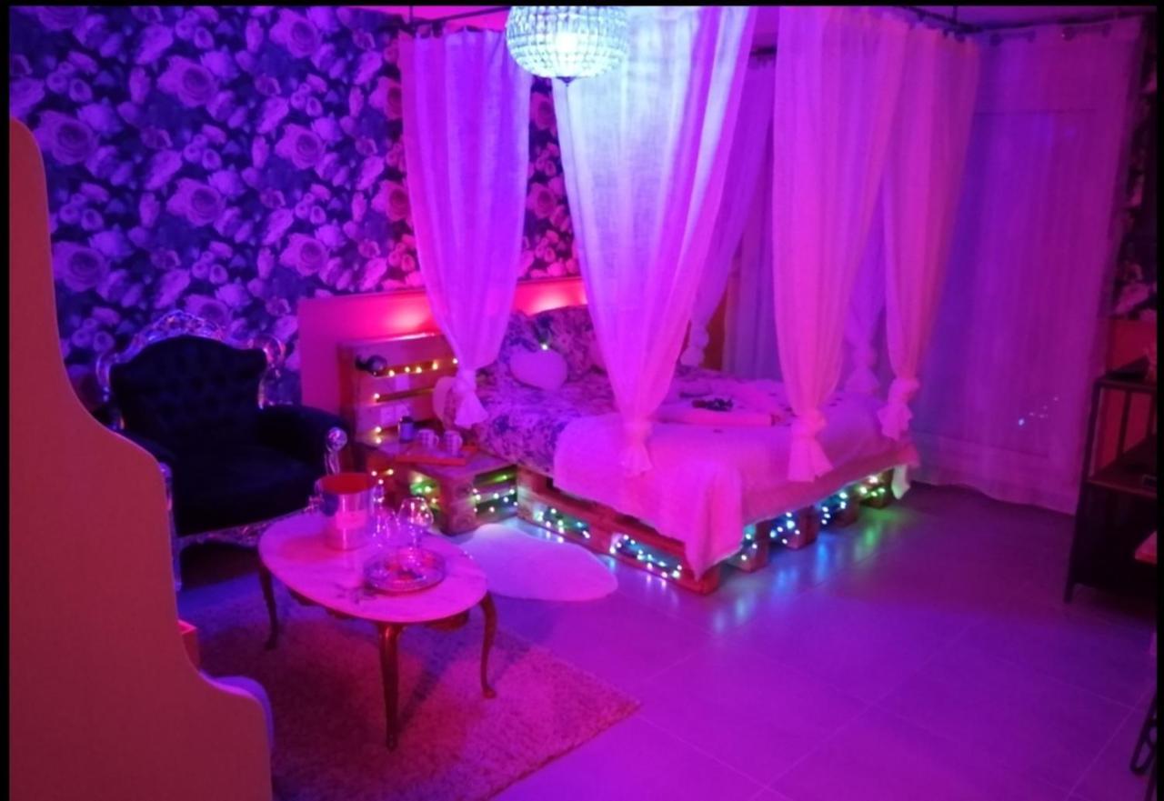 Romantisme Et Glamour 2 Avec Spa , Clim Et Jardin ดีจอง ภายนอก รูปภาพ