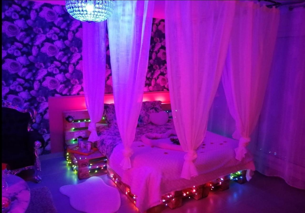 Romantisme Et Glamour 2 Avec Spa , Clim Et Jardin ดีจอง ภายนอก รูปภาพ