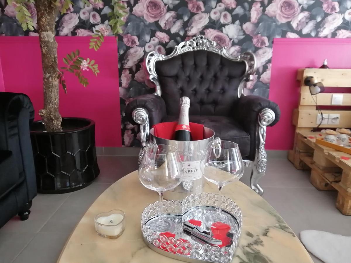 Romantisme Et Glamour 2 Avec Spa , Clim Et Jardin ดีจอง ภายนอก รูปภาพ