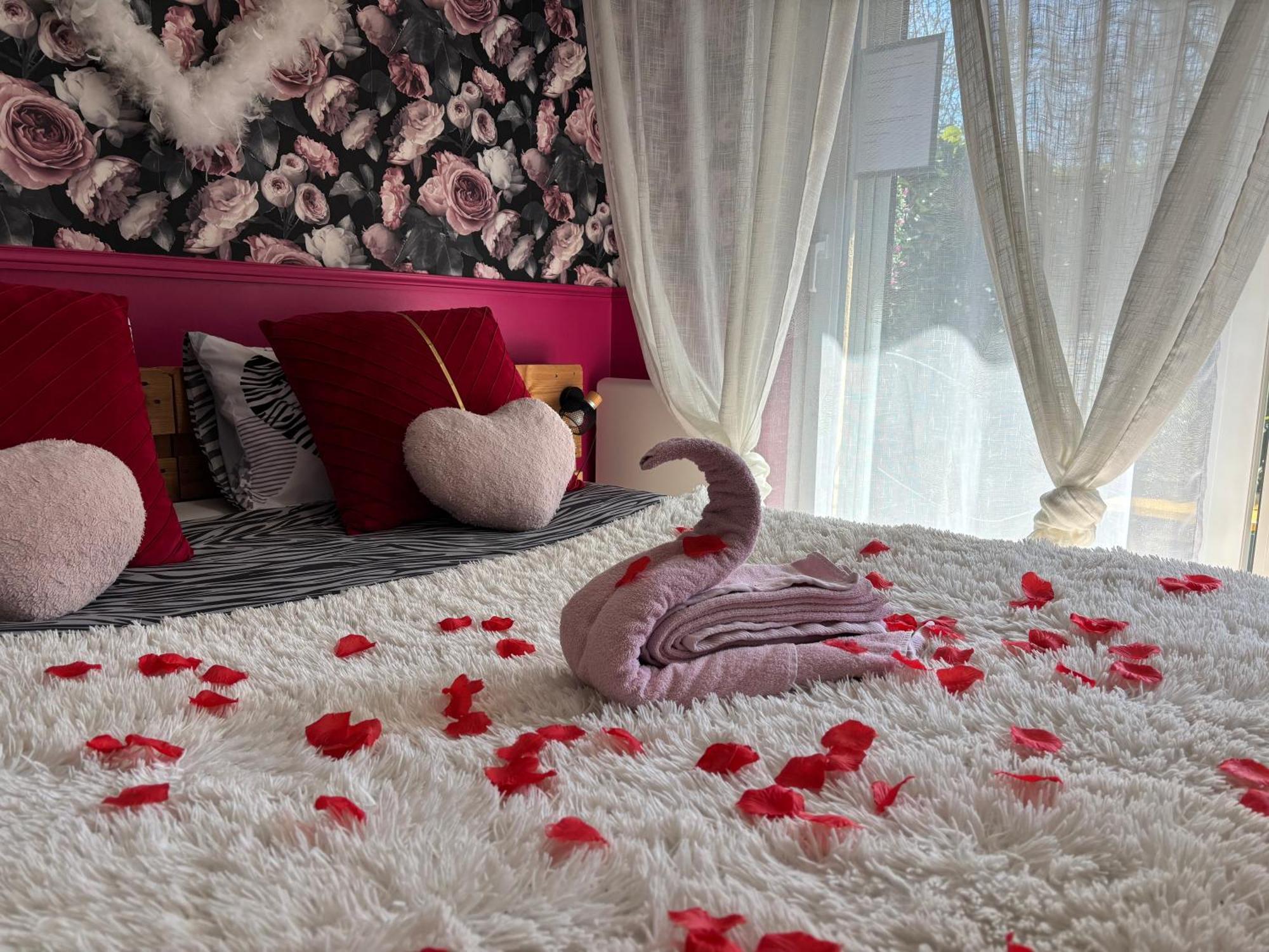 Romantisme Et Glamour 2 Avec Spa , Clim Et Jardin ดีจอง ภายนอก รูปภาพ